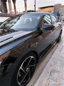 هیوندای ئەلەنترا